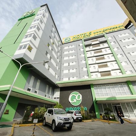 Go Hotels Lanang - Davao Stadt Exterior foto